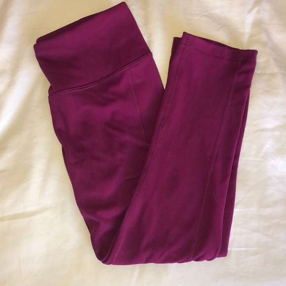 Yogalicious Pants - LIKE NEW Cropped leggings